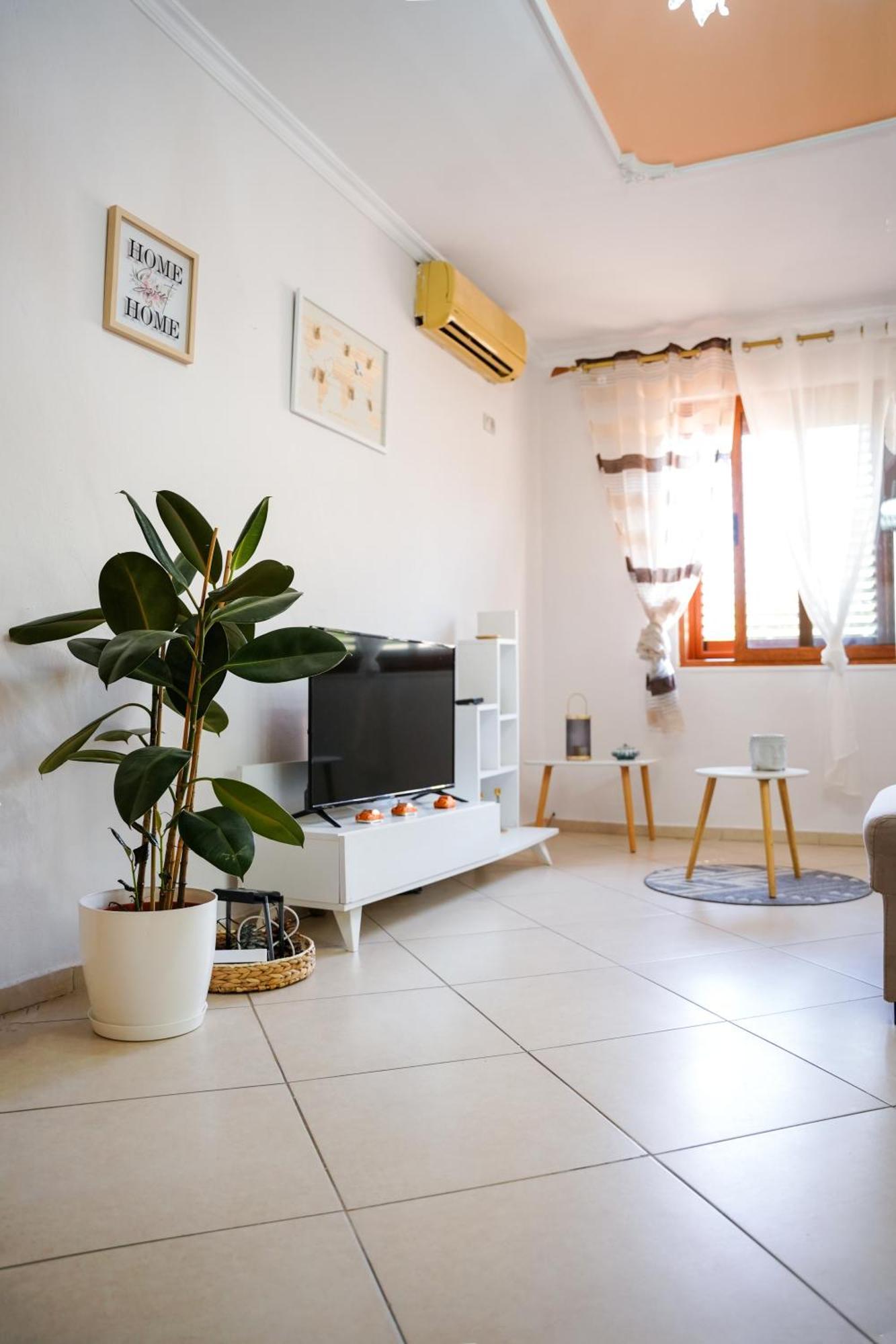Tirana Centre Lions Gate 1 Apartment 外观 照片